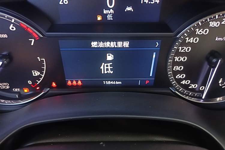 Used Cadillac CT4 2023 25T Luxury Model Odometer Close Up