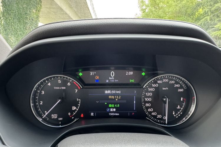 Used Cadillac CT4 2023 25T Luxury Model Odometer Close Up