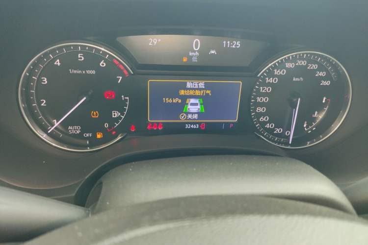 Used Cadillac CT4 2023 25T Luxury Model Odometer Close Up