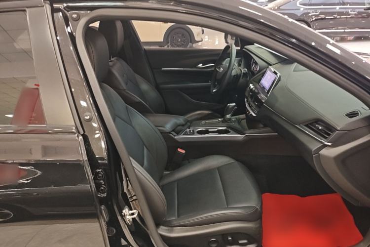 Used Cadillac CT4 2023 25T Luxury Model Right Front Seat