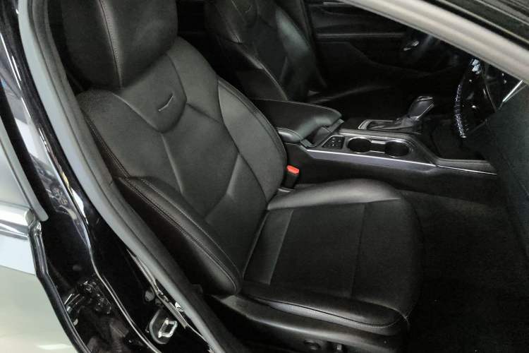 Used Cadillac CT4 2023 25T Luxury Model Right Front Seat