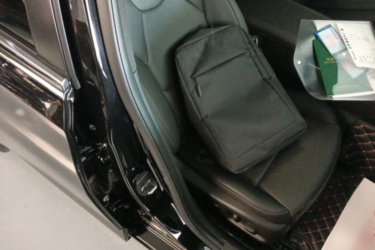 Used Cadillac CT4 2023 25T Luxury Model Right Front Seat
