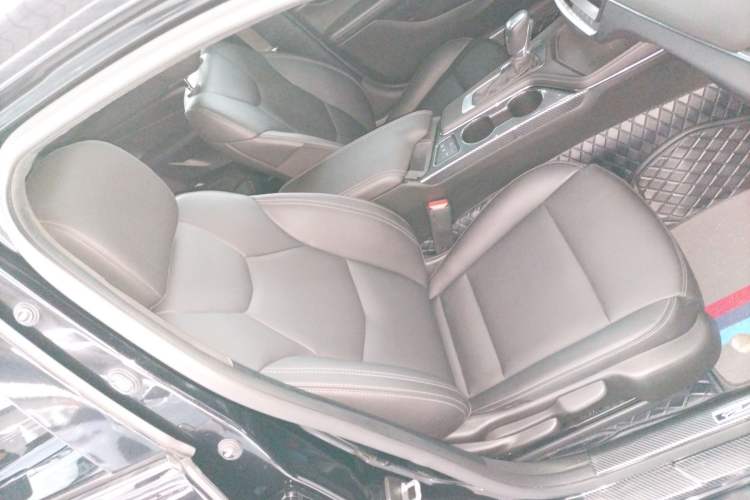 Used Cadillac CT4 2023 25T Fashion Edition Right Front Seat