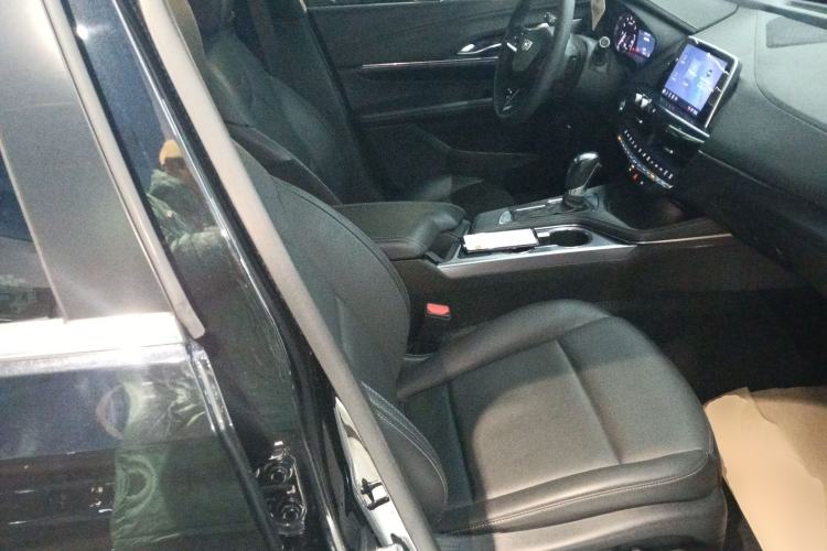 Used Cadillac CT4 2023 25T Luxury Model Right Front Seat