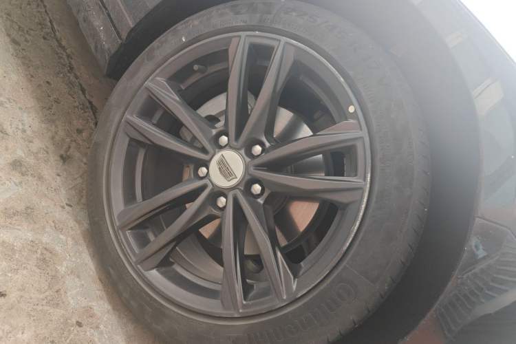 Used Cadillac CT4 2023 25T Luxury Model Right Front Wheel Hub