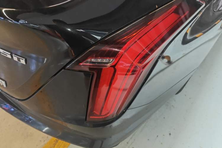 Used Cadillac CT4 2023 25T Fashion Edition Right Rear Taillight