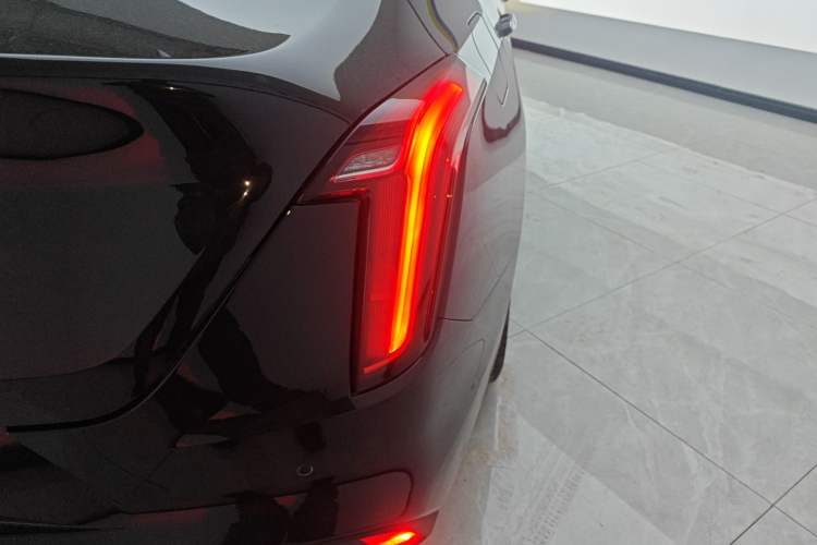 Used Cadillac CT4 2023 25T Fashion Edition Right Rear Taillight