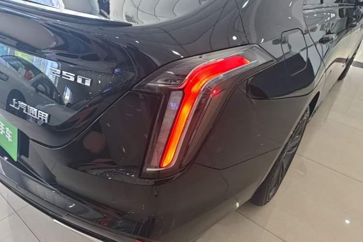 Used Cadillac CT4 2023 25T Luxury Model Right Rear Taillight