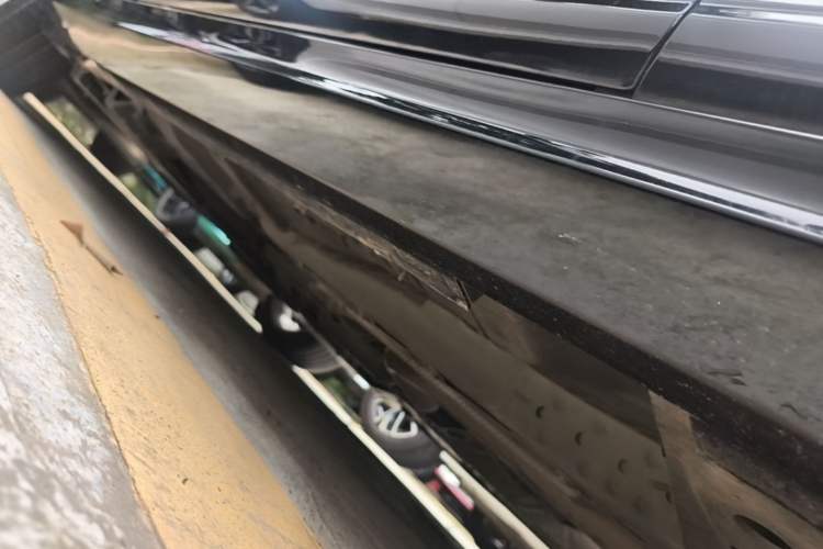Used Cadillac CT4 2023 25T Fashion Edition Right Side Sill