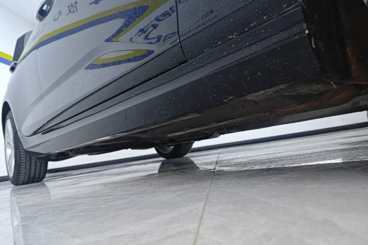 Used Cadillac CT4 2023 25T Fashion Edition Right Side Sill