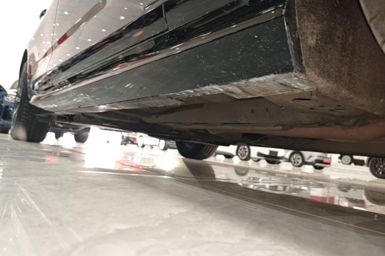 Used Cadillac CT4 2023 25T Luxury Model Right Side Sill
