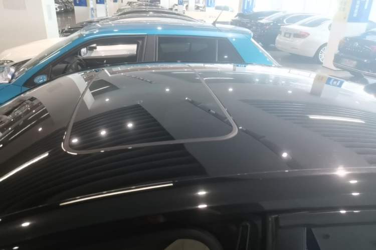 Used Cadillac CT4 2023 25T Luxury Model Roof
