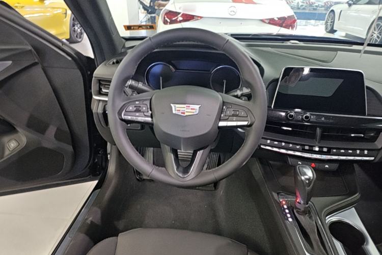 Used Cadillac CT4 2023 25T Luxury Model Steering Wheel