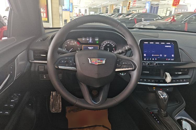 Used Cadillac CT4 2023 25T Luxury Model Steering Wheel