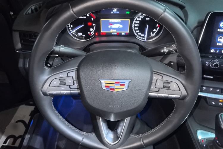 Used Cadillac CT4 2023 28T Luxury Version Steering Wheel