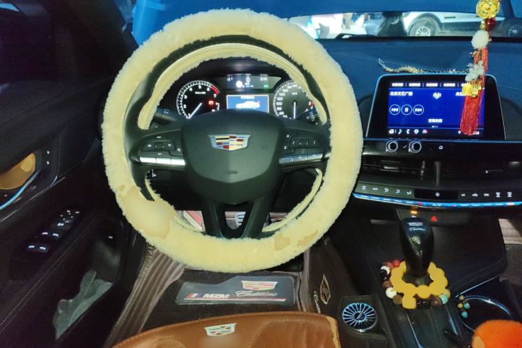 Used Cadillac CT4 2023 25T Fashion Edition Steering Wheel