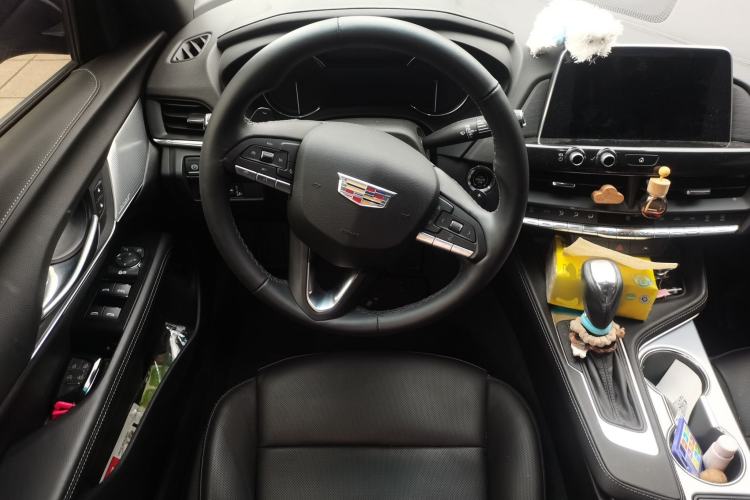 Used Cadillac CT4 2023 25T Luxury Model Steering Wheel