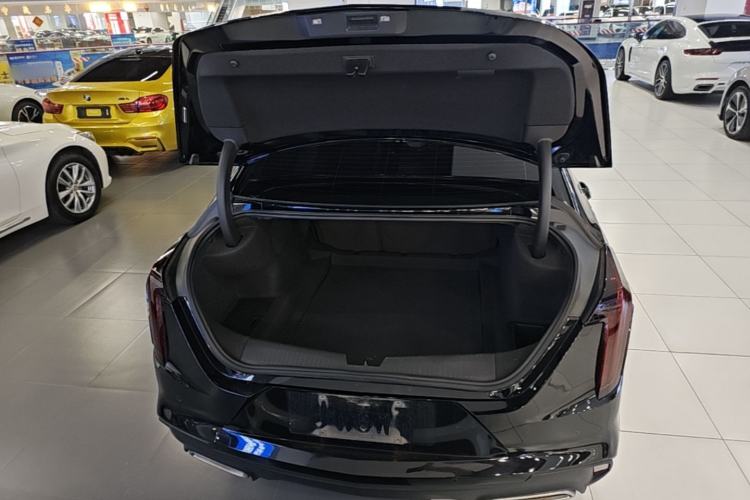 Used Cadillac CT4 2023 25T Luxury Model Trunk