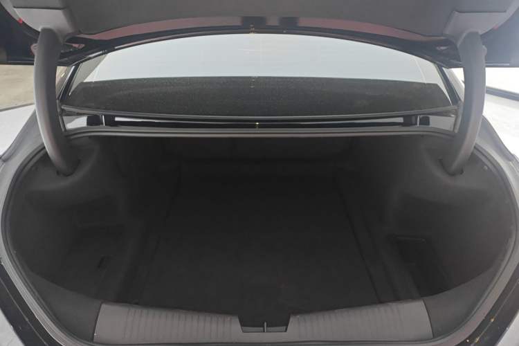 Used Cadillac CT4 2023 25T Fashion Edition Trunk