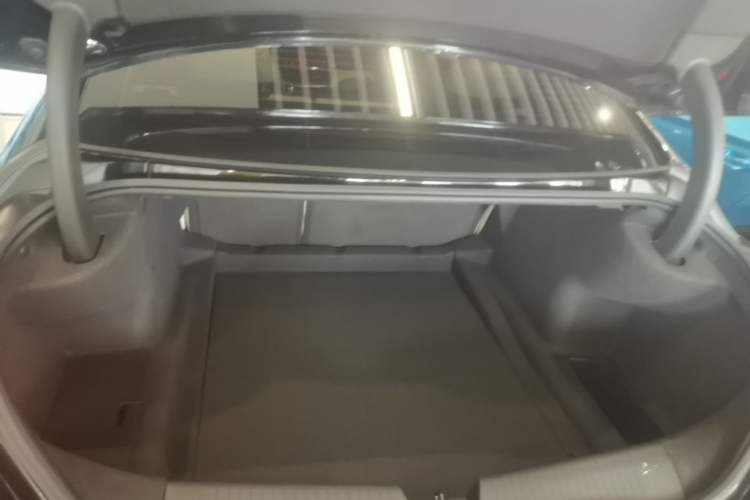 Used Cadillac CT4 2023 25T Luxury Model Trunk