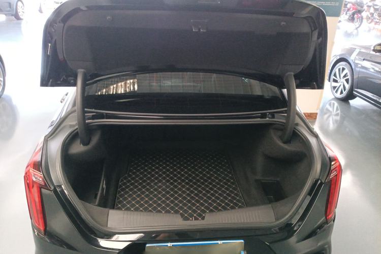 Used Cadillac CT4 2023 25T Luxury Model Trunk