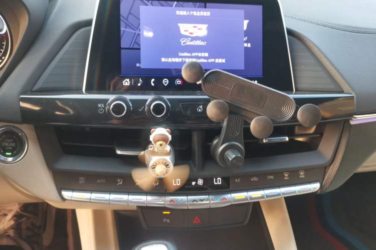 Used Cadillac CT4 2023 25T Fashion Edition Audio And AC Panel