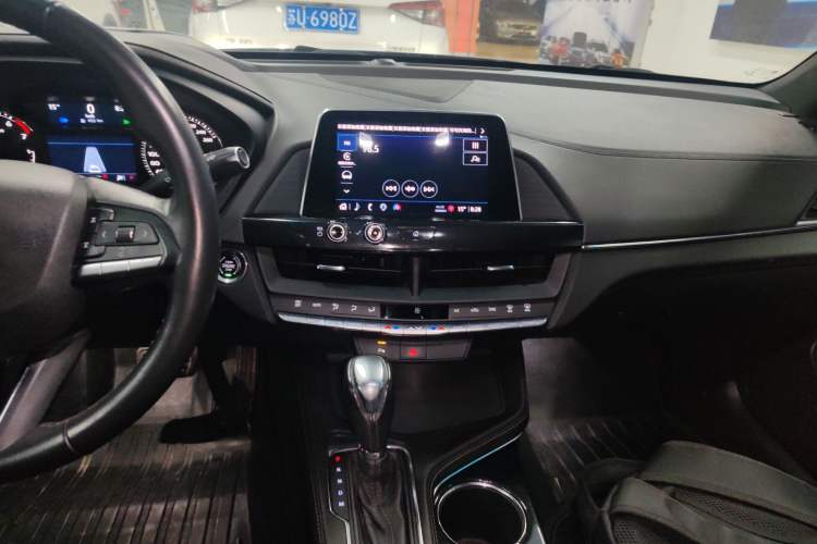 Used Cadillac CT4 2023 25T Fashion Edition Audio And AC Panel