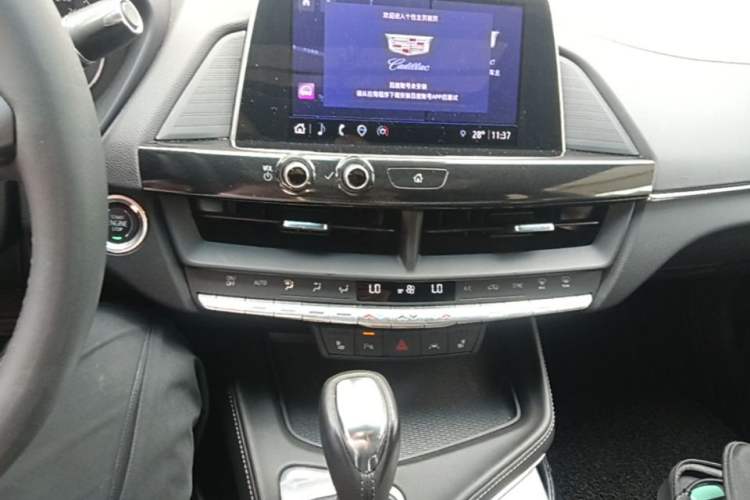 Used Cadillac CT4 2023 28T Luxury Version Audio And AC Panel
