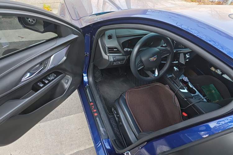 Used Cadillac CT4 2023 25T Luxury Model Driver Seat
