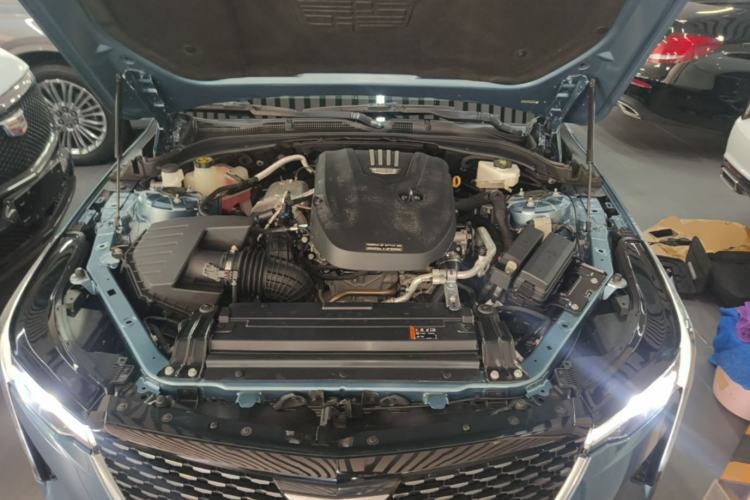 Used Cadillac CT4 2023 25T Luxury Model Engine Bay