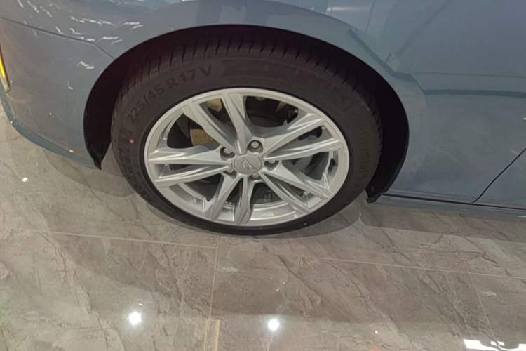Used Cadillac CT4 2023 25T Fashion Edition Exterior 4
