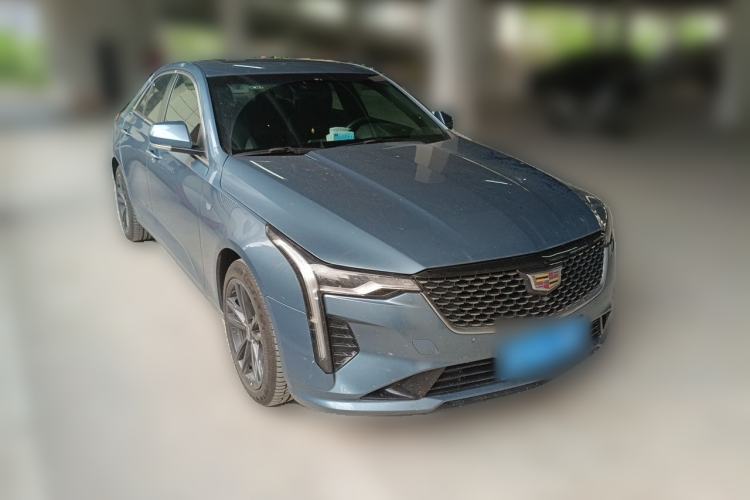 Used Cadillac CT4 2023 28T Luxury Version Front Right 45 Deg