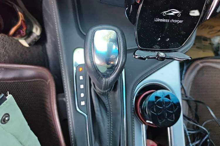 Used Cadillac CT4 2023 25T Luxury Model Gear Lever