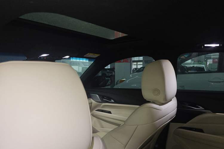 Used Cadillac CT4 2023 25T Luxury Model Headliner