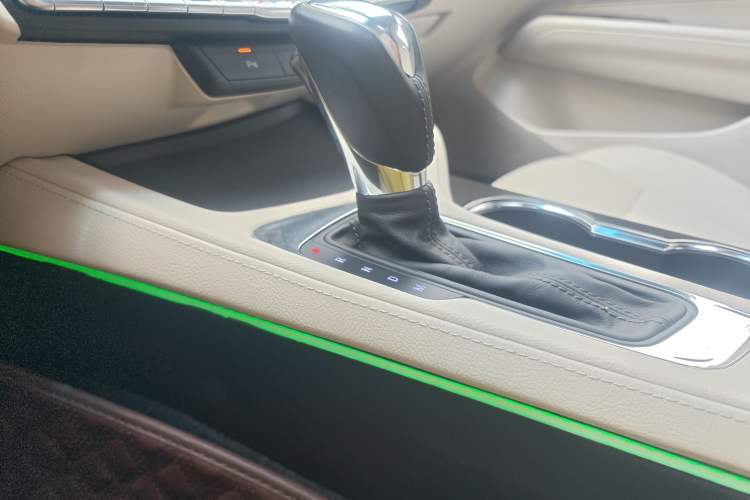 Used Cadillac CT4 2023 25T Fashion Edition Interior 7