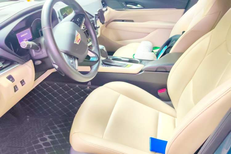 Used Cadillac CT4 2023 25T Fashion Edition Left Front Seat