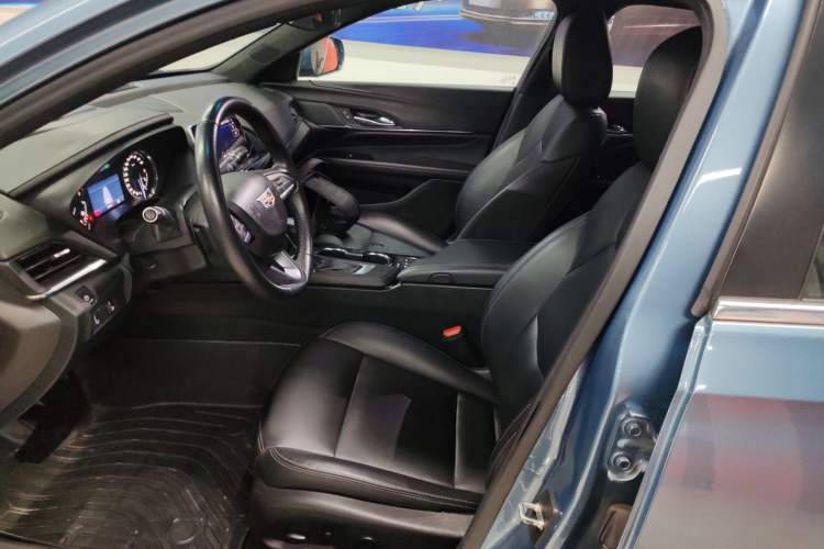 Used Cadillac CT4 2023 25T Fashion Edition Left Front Seat