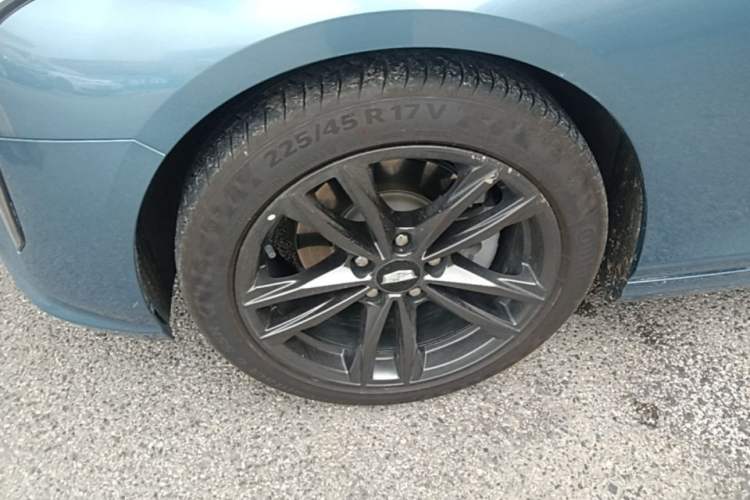 Used Cadillac CT4 2023 28T Luxury Version Left Front Wheel Hub