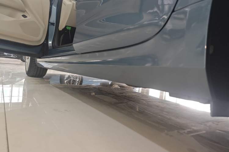 Used Cadillac CT4 2023 25T Fashion Edition Left Side Sill