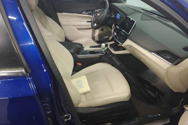 Used Cadillac CT4 2023 25T Luxury Model Right Front Seat
