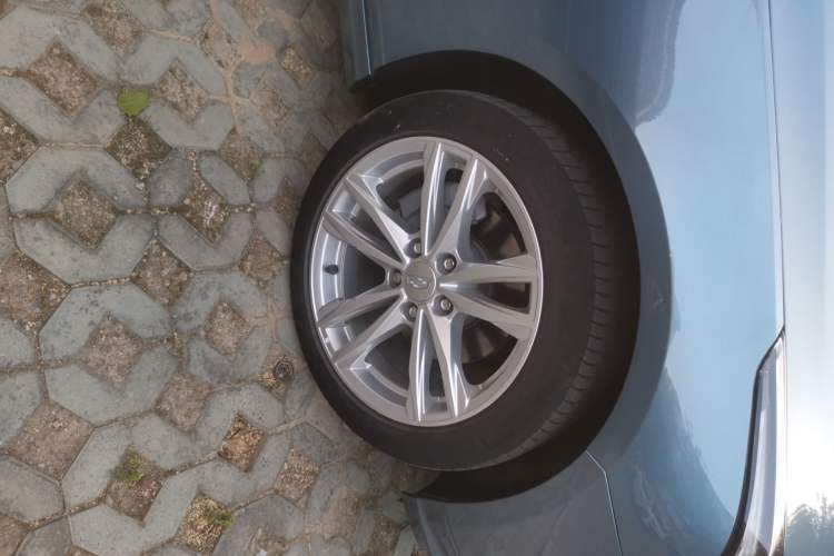 Used Cadillac CT4 2023 25T Fashion Edition Right Front Wheel Hub
