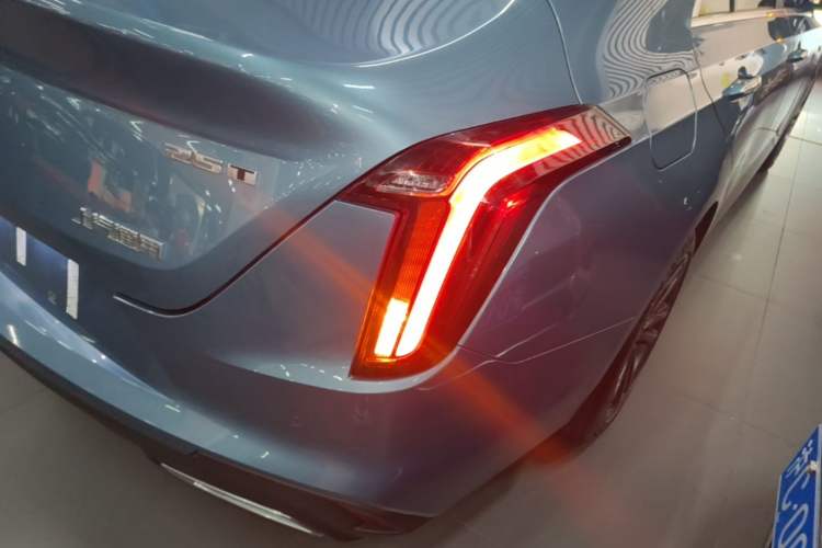 Used Cadillac CT4 2023 25T Luxury Model Right Rear Taillight