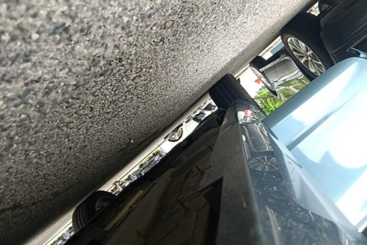 Used Cadillac CT4 2023 28T Luxury Version Right Side Sill