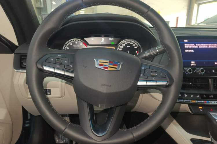 Used Cadillac CT4 2023 25T Luxury Model Steering Wheel