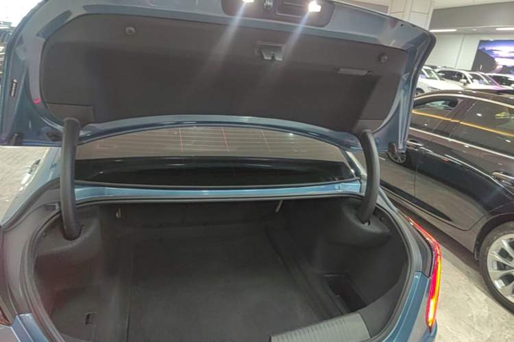 Used Cadillac CT4 2023 25T Fashion Edition Trunk