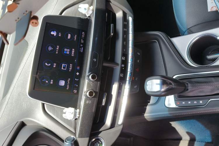 Used Cadillac CT4 2023 28T Luxury Version Audio And AC Panel