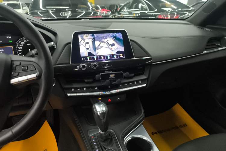 Used Cadillac CT4 2023 25T Luxury Model Audio And AC Panel