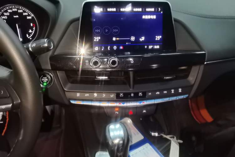 Used Cadillac CT4 2023 25T Luxury Model Audio And AC Panel