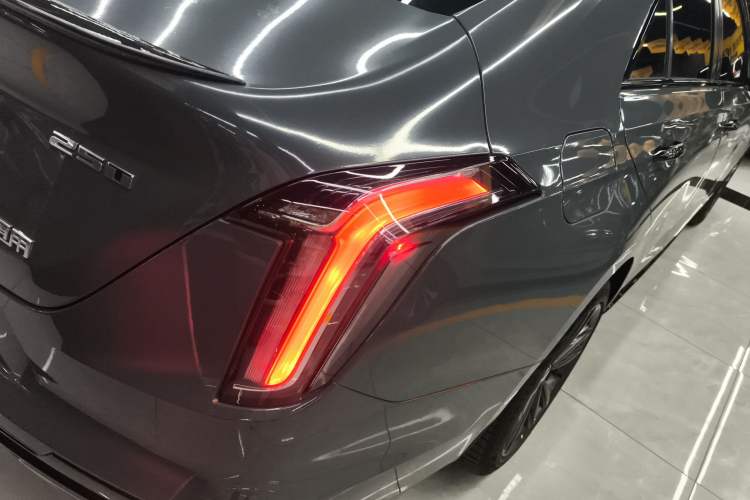 Used Cadillac CT4 2023 25T Luxury Model Exterior 6