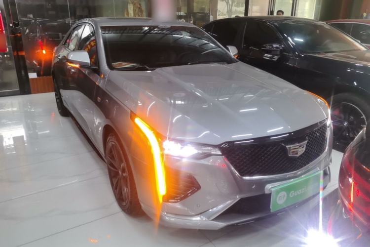 Used Cadillac CT4 2023 25T Luxury Model Front Right 45 Deg